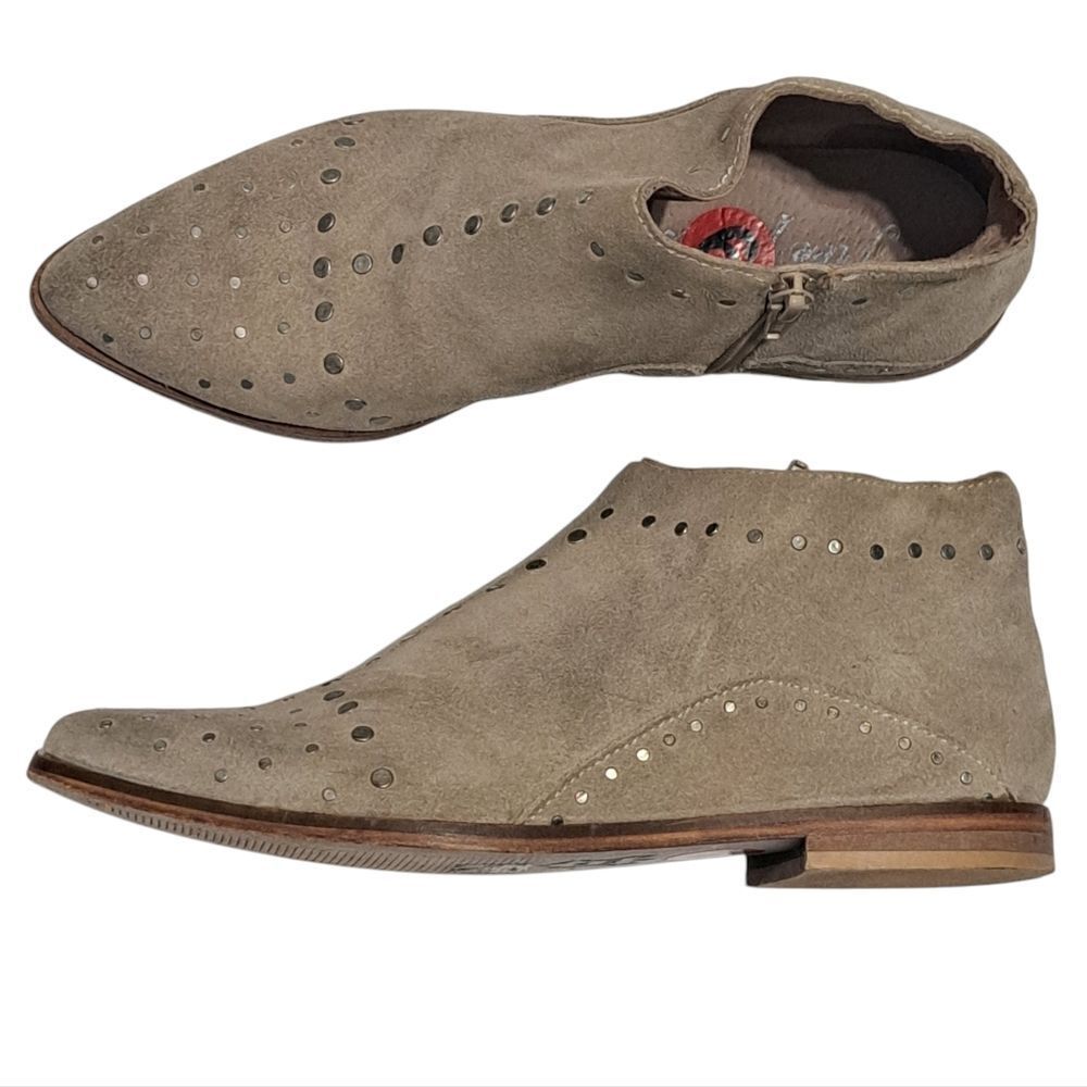 Free People Aquarian Studded Leather Distressing Suede Ankle Boots Taupe Size 6